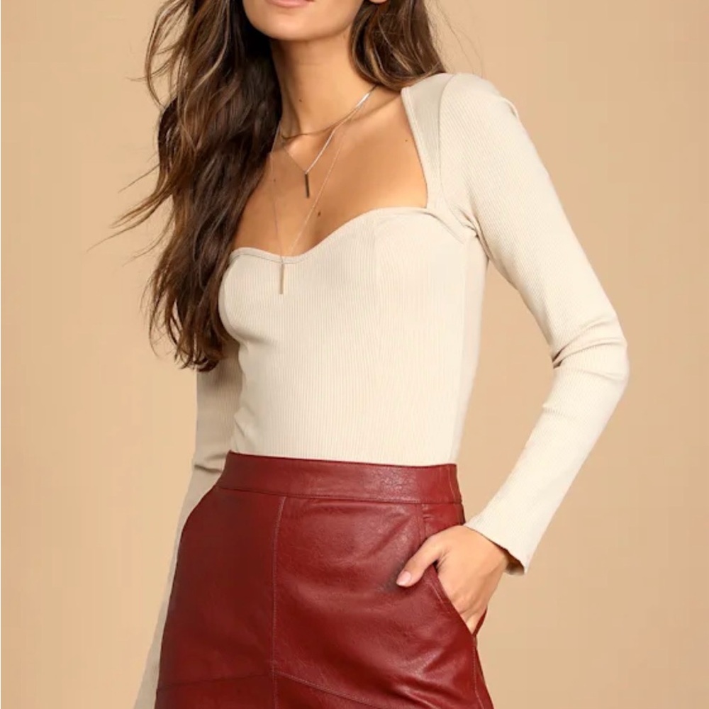 Lulus Burgundy Vegan Leather Mini Skirt w/ Back Zip & Pockets | Size Large